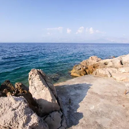 Robinson Ane Σπίτι διακοπών Gdinj