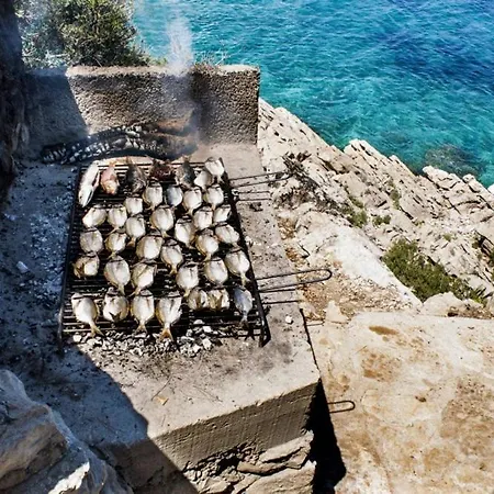 Dom wakacyjny Robinson Ane Gdinj