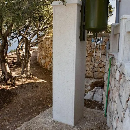Robinson Ane Holiday home Gdinj