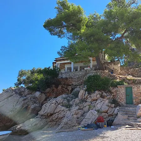 Robinson Ane Holiday home Gdinj